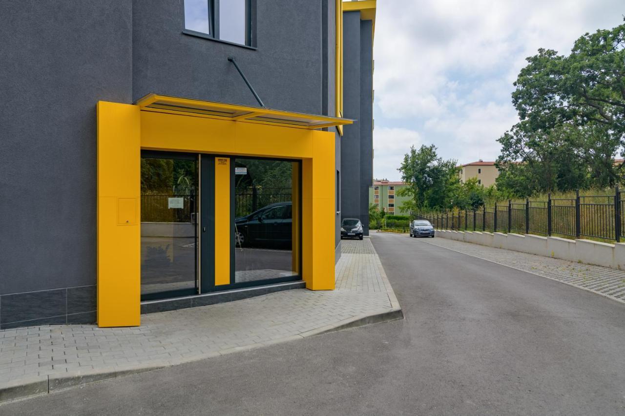 Apartment Blue Lagoon Saints Constantine and Helena Bagian luar foto