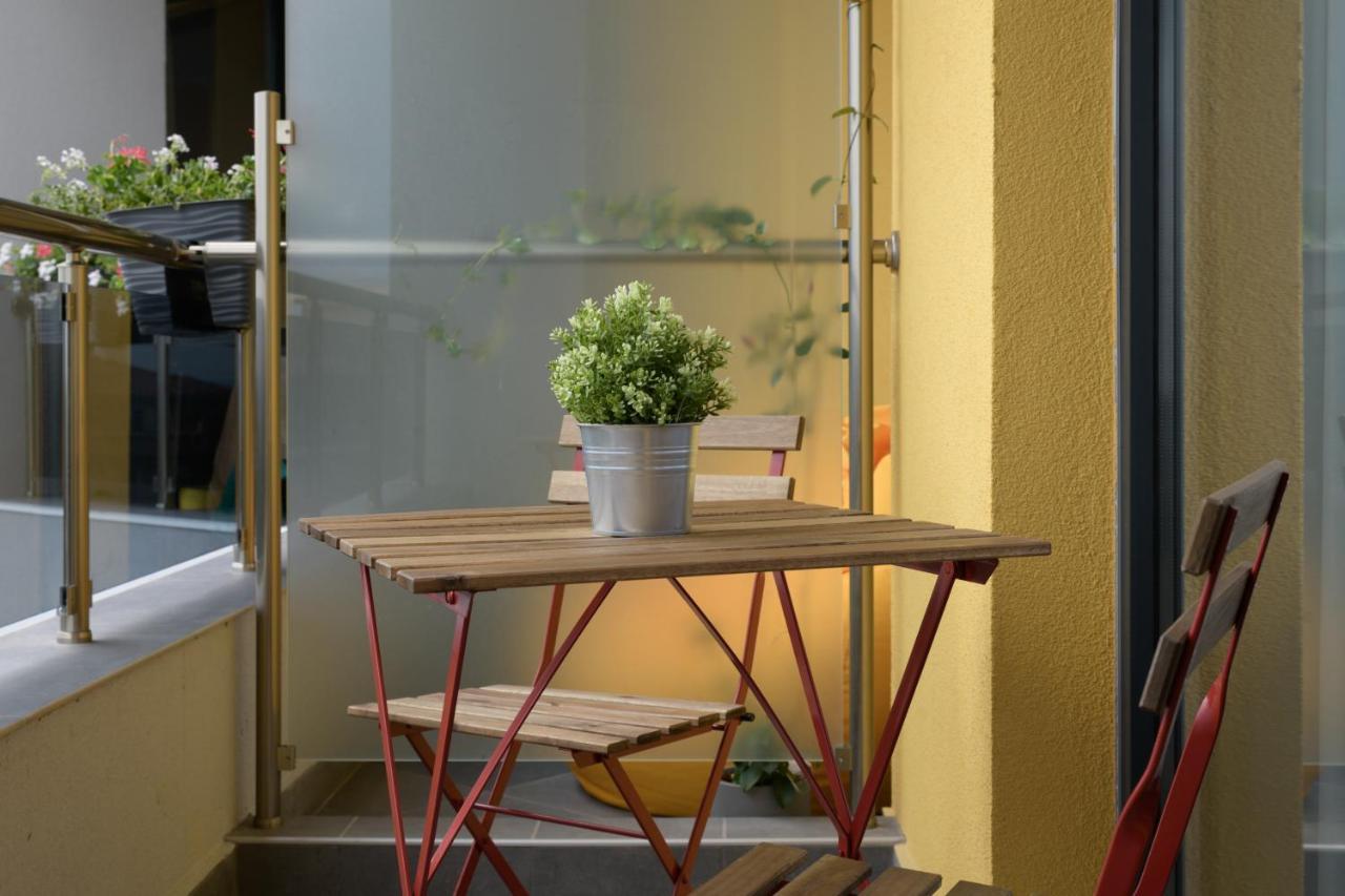 Apartment Blue Lagoon Saints Constantine and Helena Bagian luar foto